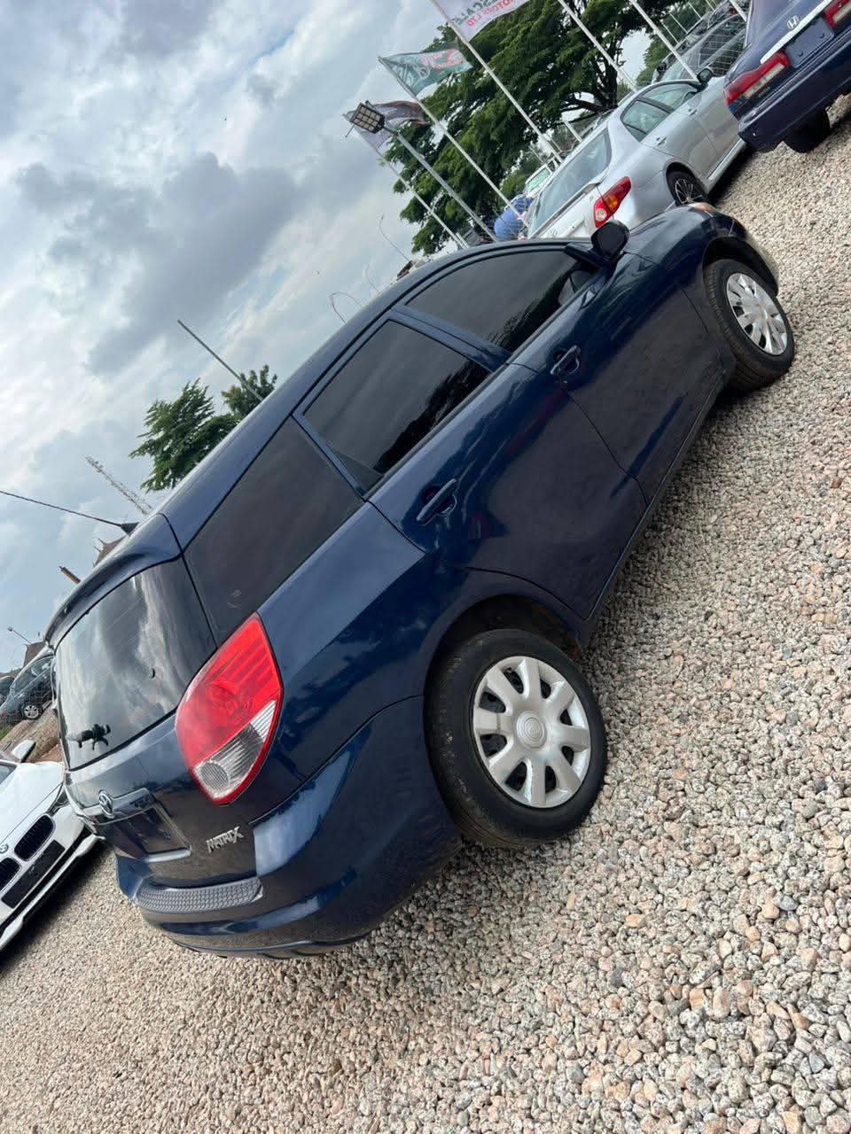 A picture of Toyota matrix 2004