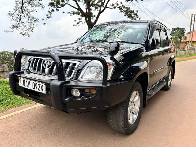 A picture of  52M Toyota Land Cruiser model 2007 0705176582.