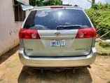 A picture of First body 2006 Toks Standard Toyota Sienna buy and drive