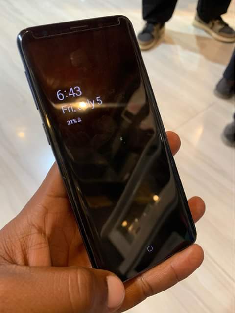 A picture of Samsung s9 64GB