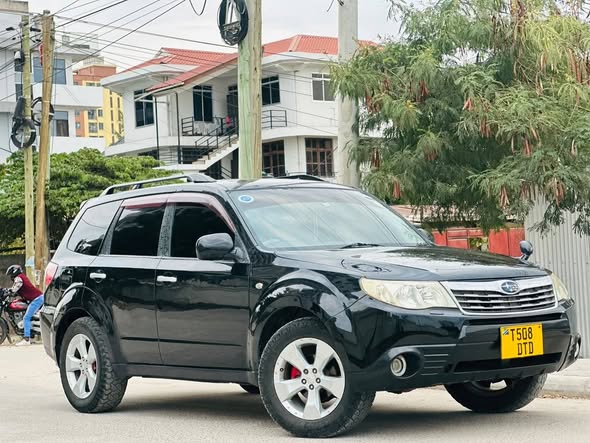 A picture of SUBARU FORESTER