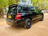 A picture of TOYOTA KLUGER