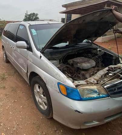 A picture of Honda Odyssey 2003 04