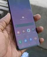 A picture of Samsung s10 plain