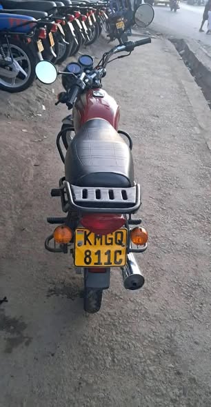 bajaj boxer
