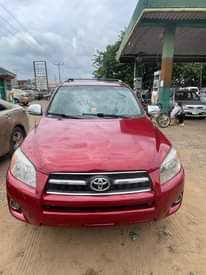 A picture of Clean used Toyota Rav4 with everything working perfectly 80 first