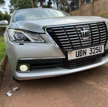 A picture of Toyota Crown