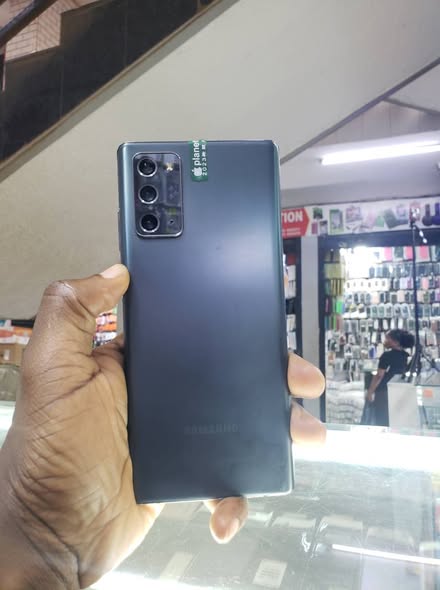 A picture of Note20 256gb 580k 0701707265
