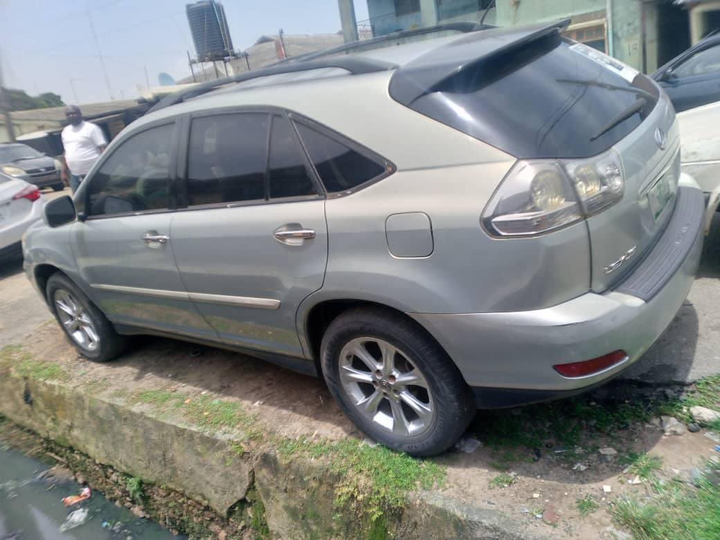 A picture of Lexus RX 350 2008 6m Sharp deal First body Sound