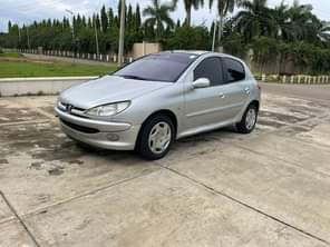 A picture of PEUGEOT 206 MANUAL DRIVE IN KADUNA GOING FOR 2 600