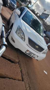 A picture of Toyota harrier