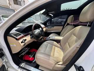 A picture of Super clean and fresh toks standard registered Mercedes Benz S550
