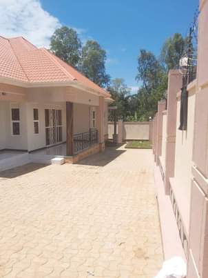 A picture of House on quick sale