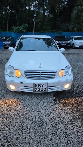 A picture of Mercedes Benz