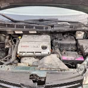 A picture of 2005 Toyota sienna Silent engine Perfect transmission Ac chilling 2