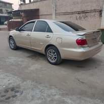 A picture of Toyota Camry 04 9ja used baked on first body Uber