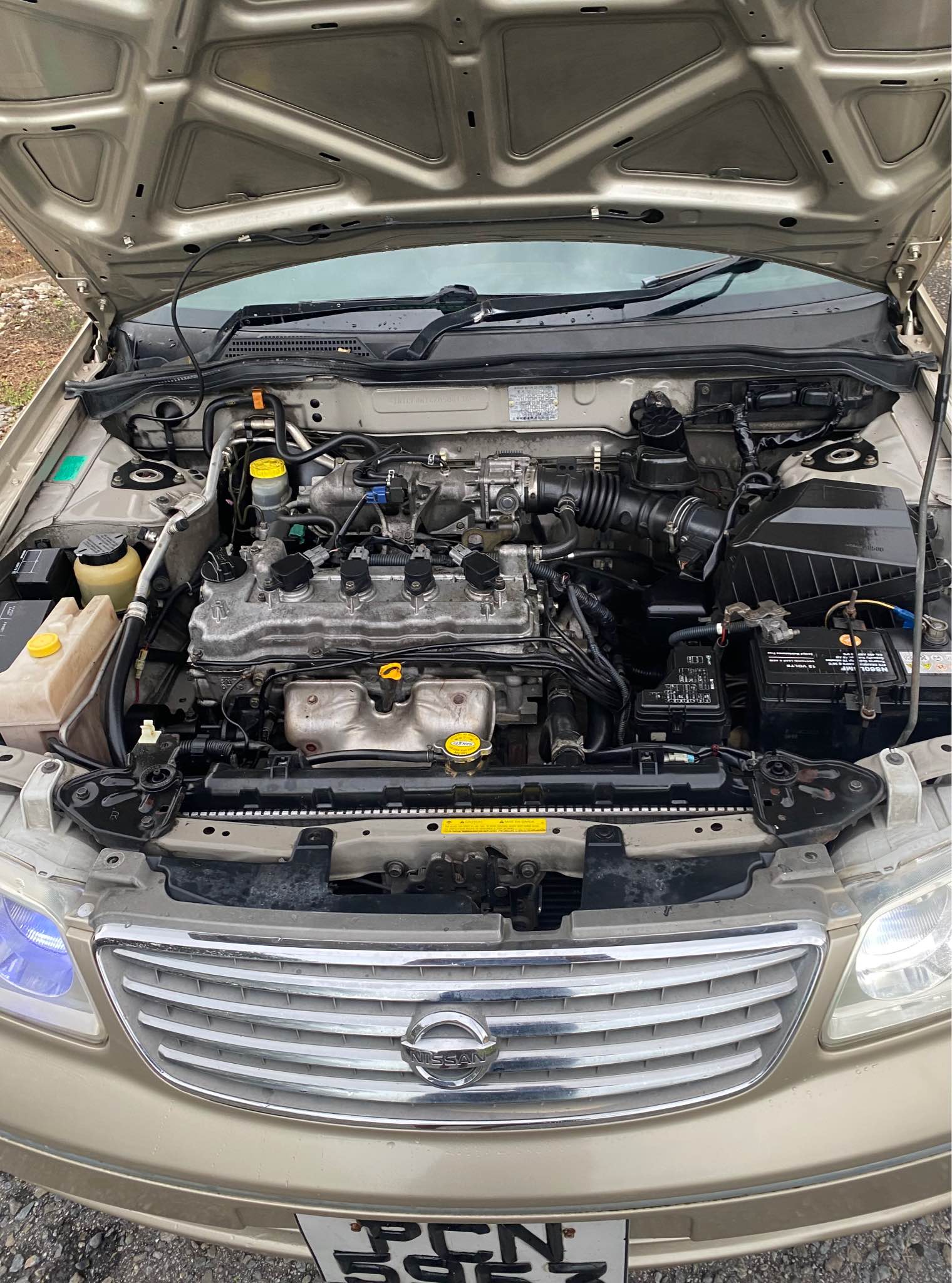nissan almera