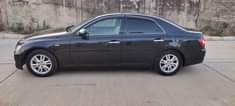 A picture of Toyota Mark X on sale DUA gari imetuzwa vizuri sanaaaaaa