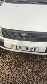 A picture of Probox is in good condition price 25m call 0756841574