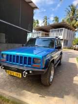 A picture of JEEP CHEROKEE SPORT