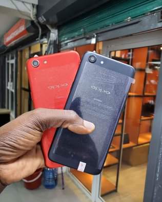 A picture of OPPO A83 128GB RAM6 TSH.100 000