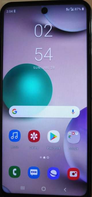 A picture of Samsung galaxy A73 5G