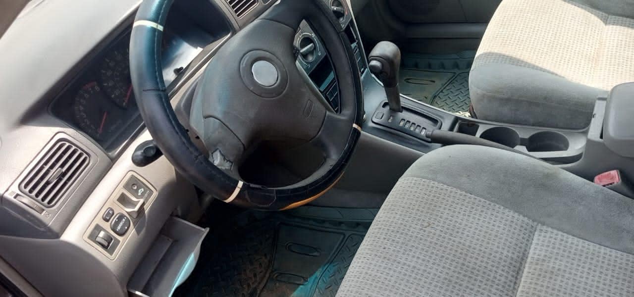 A picture of toyota Corolla model 07 in good condition