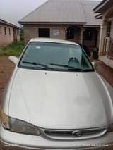 A picture of Toyota Corolla 1999