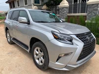 A picture of GX 470