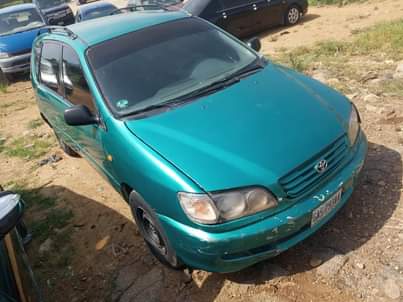 A picture of Toyota picnic 4 sale