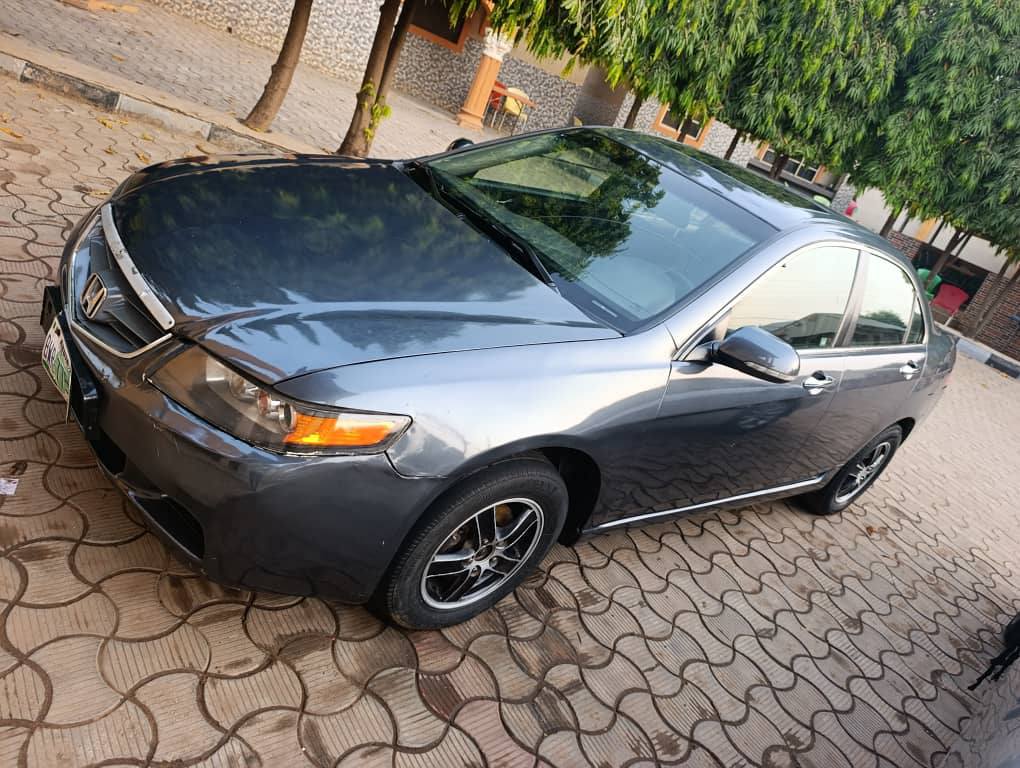 A picture of Extremely sharp honda accord America spec 2005 model