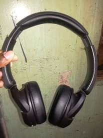 A picture of Sony wh Ch 520