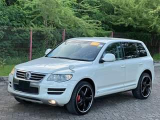 A picture of Volkswagen Touareg