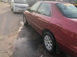 A picture of Tokunbo standard pencil light Camry