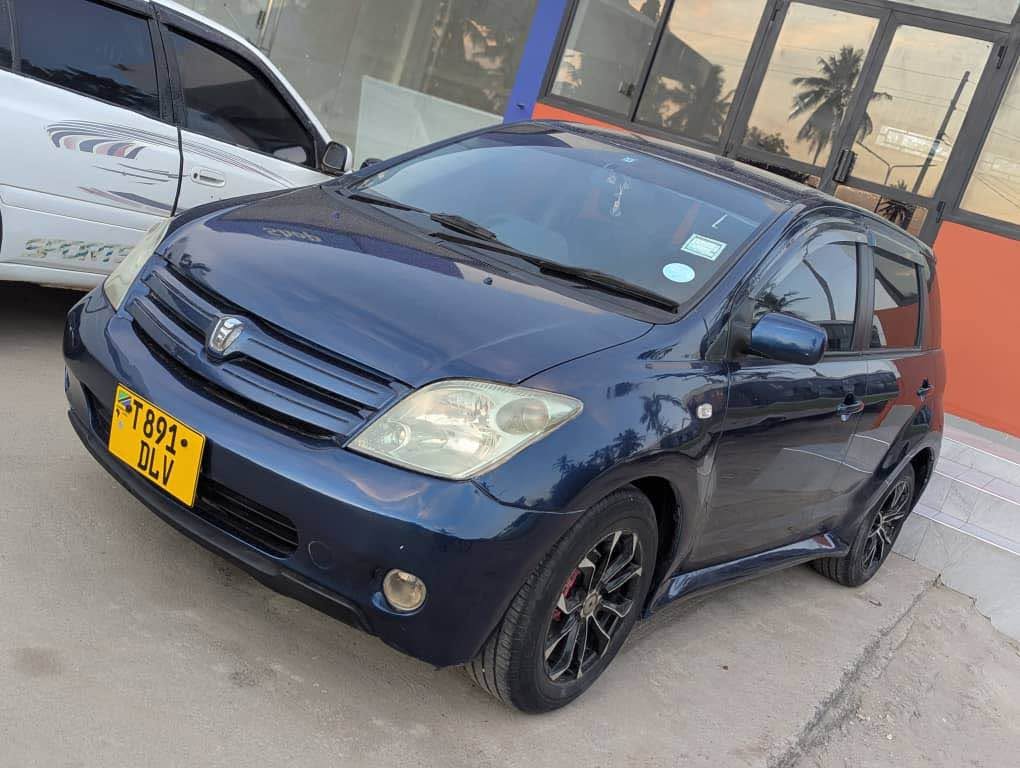 A picture of Toyota ist
