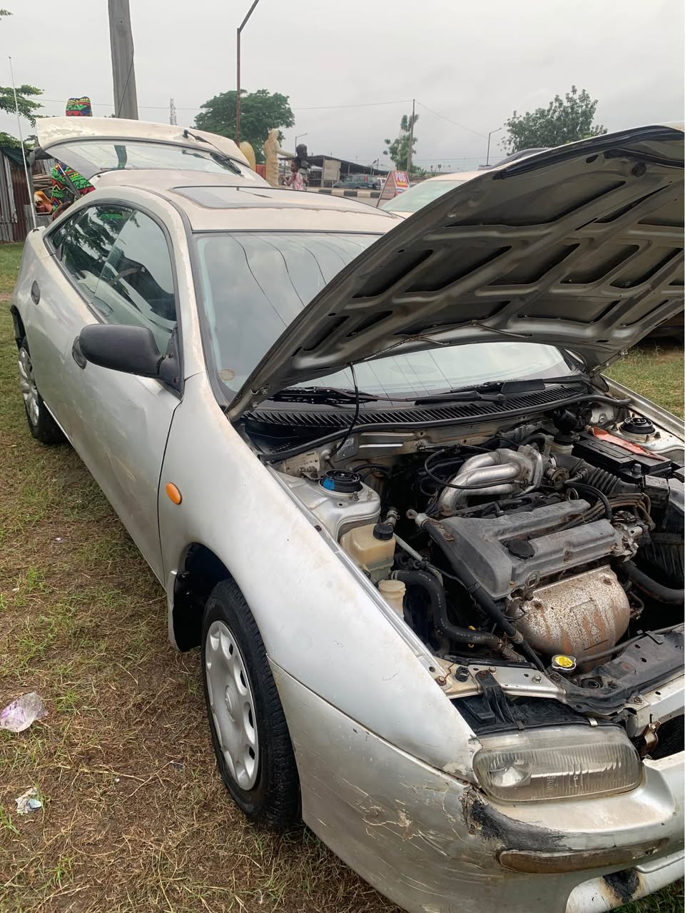 A picture of Mazda 323f 09063393963