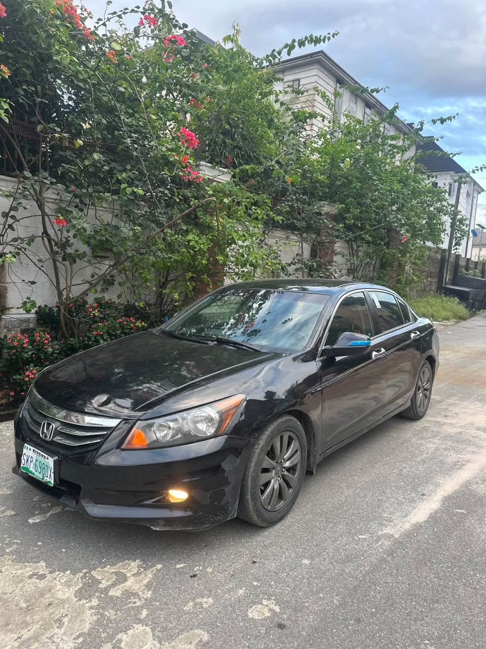 A picture of 2010 Honda premium used Buy and drive Going for only