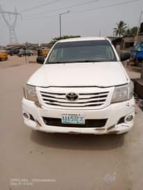 A picture of 2010 Toyota hilux manual drive with Auxiliary Pure firstbody everything