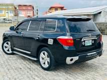 A picture of NEATLY USED 2010 TOYOTA HIGHLANDER LIMITED EDITION
