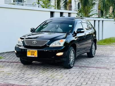 A picture of TOYOTA HARRIER NEW TSH 23 8M 0719524698