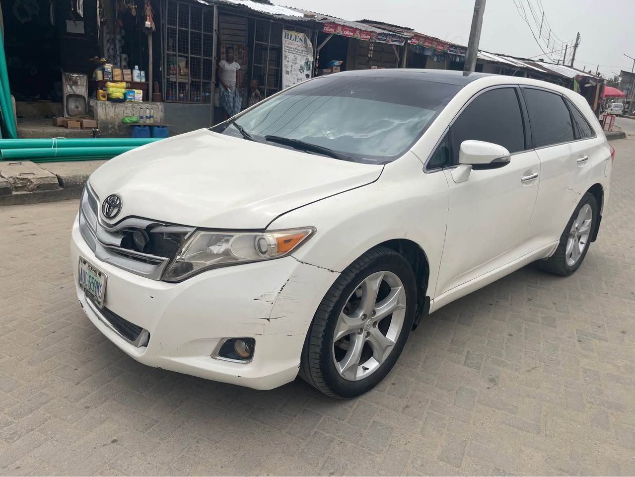 A picture of 2010 Toyota Venza Full option