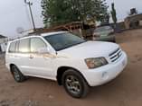 A picture of Toyota Highlander 2004