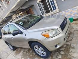A picture of For sale Toyota Rav 2008 model first body paint 3rows