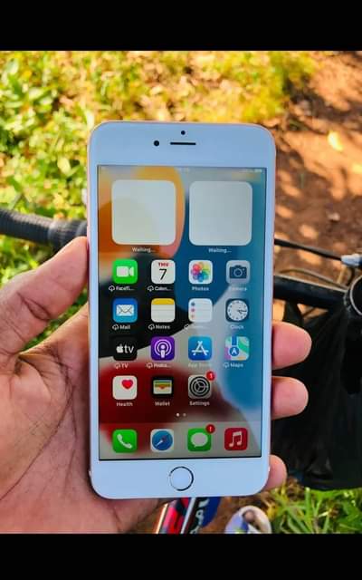 A picture of Iphone 6 plus at 190k call 0706100418 64GB Touch ID