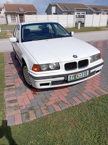 bmw 318i