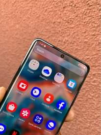 A picture of Samsung S21 Ultra 5G