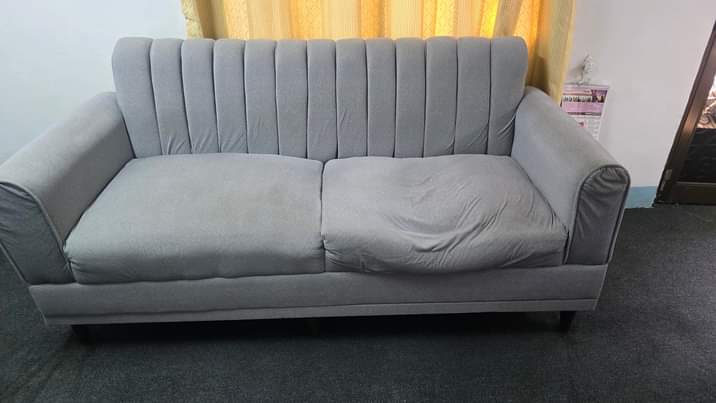 A picture of sofa set