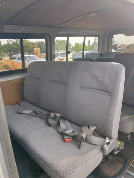 A picture of Please I need money for this Belgium standard Hummer 1