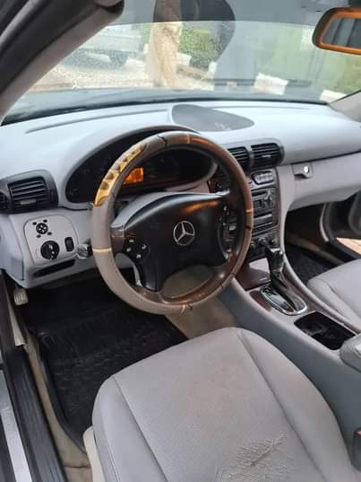 A picture of 08039680960 Neatly Used Mercedez Benz C200 Kompressor Price 2mil Engine