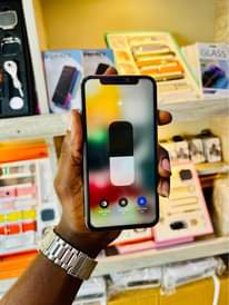 A picture of Iphone X GB 64